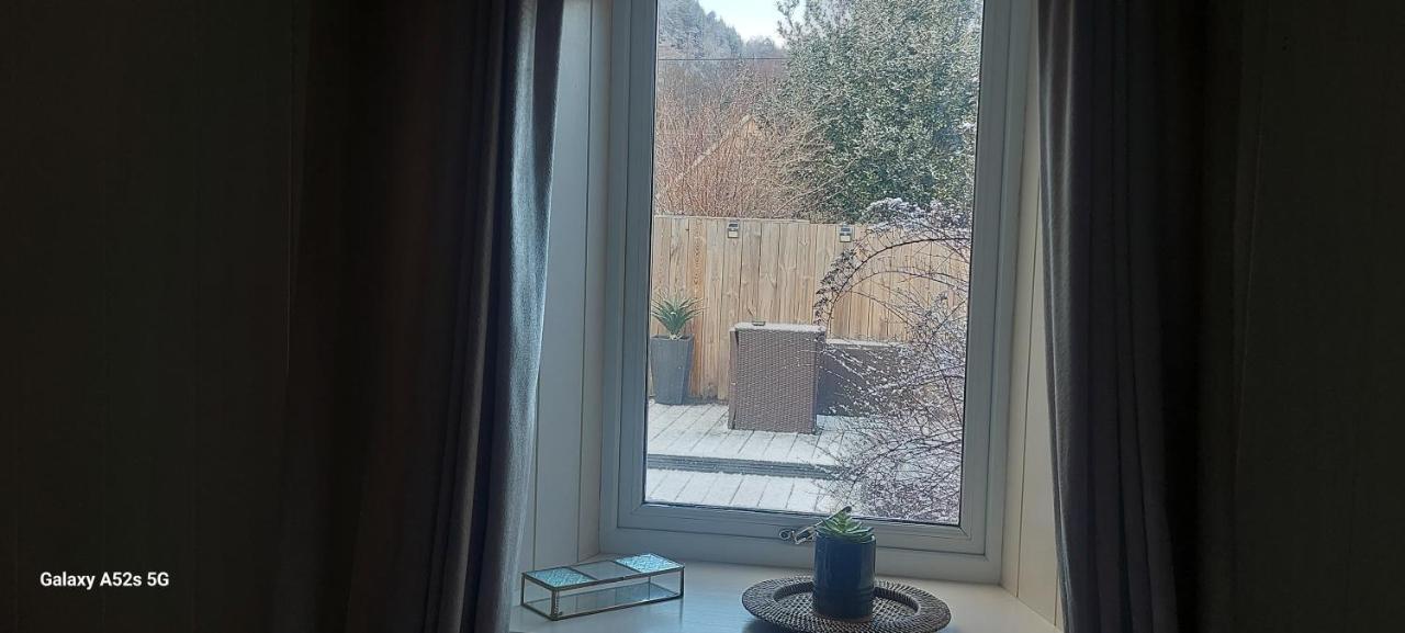 Fairdene Cottage 발라터 외부 사진